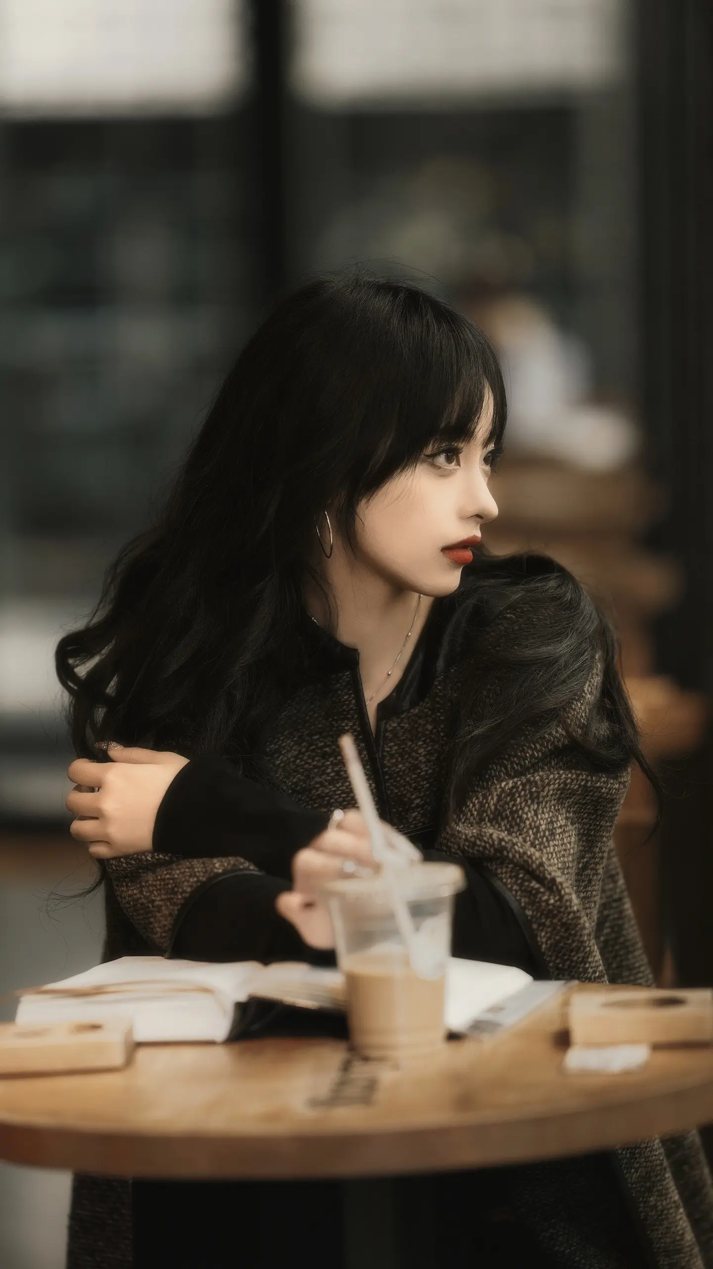 街头采访：当代年轻人的恋爱观大揭秘